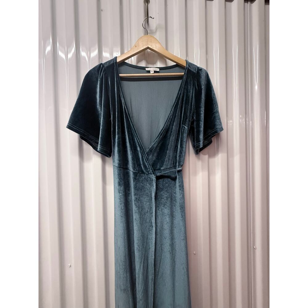 BALTIC BORN Katelyn blue green velvet short sleeve maxi wrap long dress - Picture 4 of 12